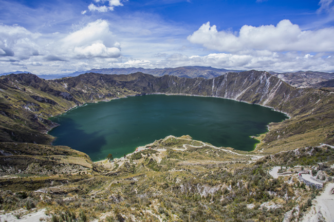 Hiking Quilatoa