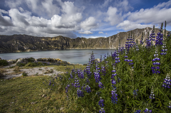 Quilatoa Hiking