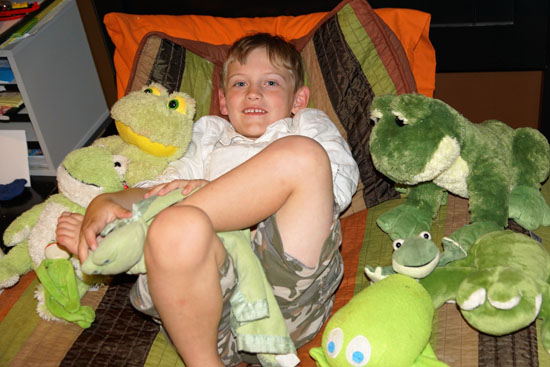 justin loves frogs