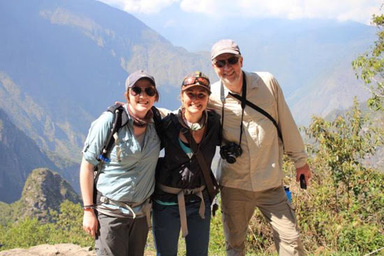 machu-picchu-smiles-katie-odonnell