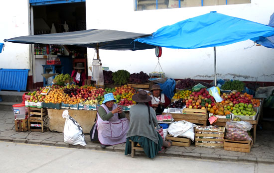 paucartambo fruit vendors